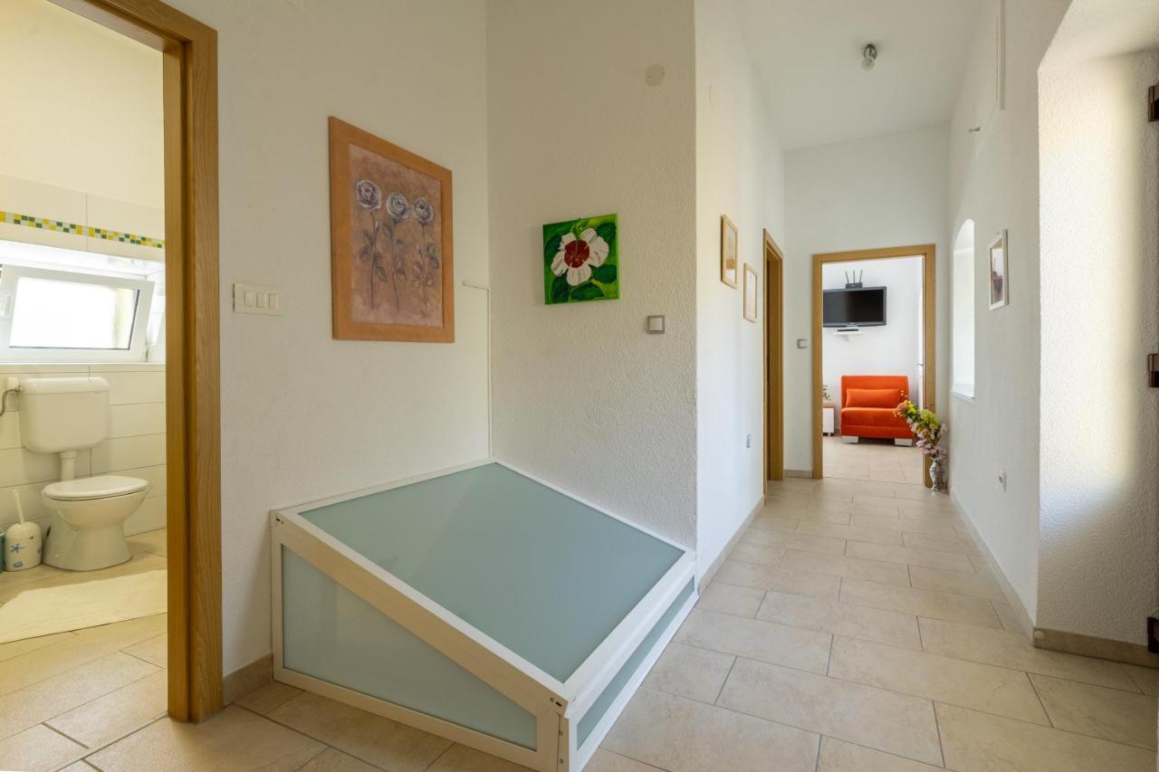Apartmani Soldan Макарска Экстерьер фото