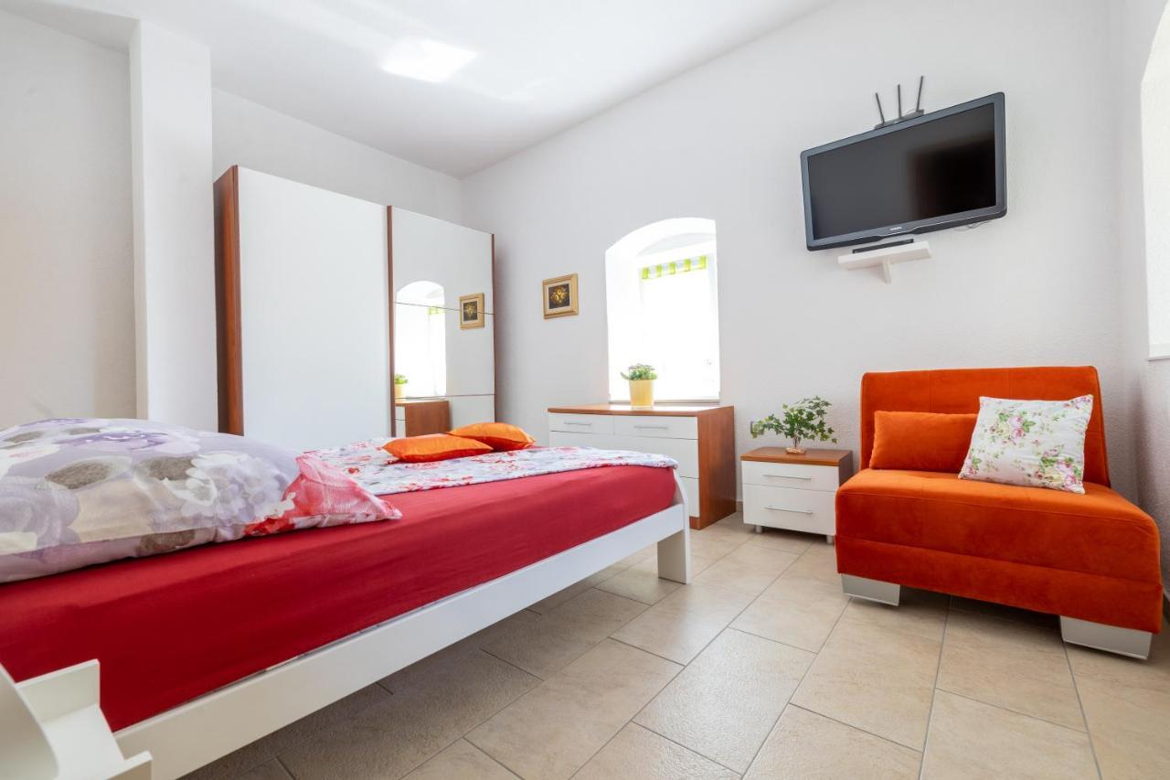 Apartmani Soldan Макарска Экстерьер фото