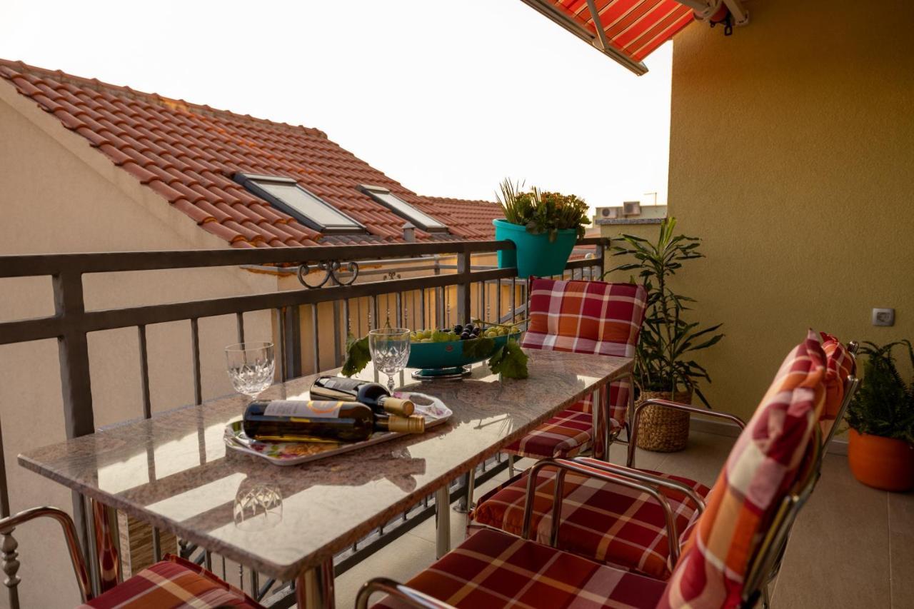 Apartmani Soldan Макарска Экстерьер фото