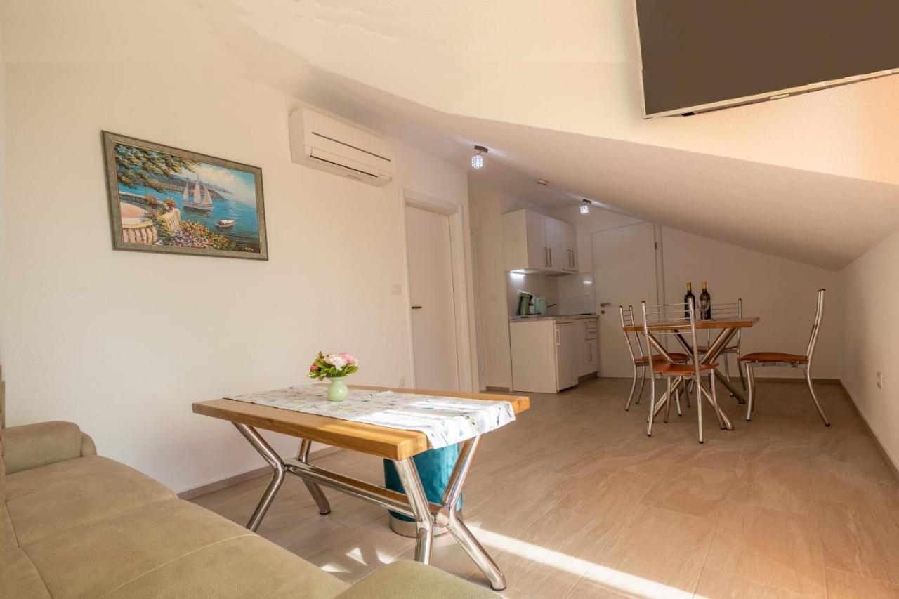 Apartmani Soldan Макарска Экстерьер фото